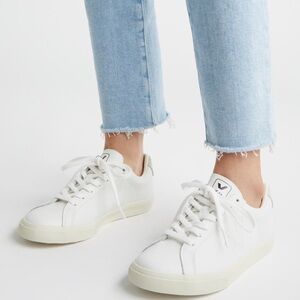 Women’s Veja Esplar sneaker. VGUC.